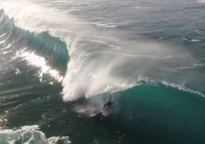 GoPro Drohne Surfer Surfing Hawaii Oahu Pipeline Winter 2013 Vimeo