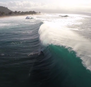 GoPro Drohne Surfer Surfing Hawaii Oahu Pipeline Winter 2013 Vimeo